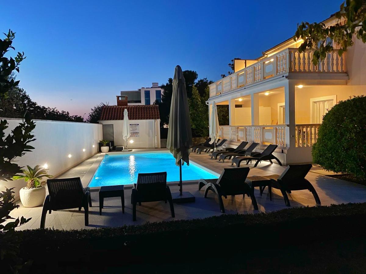 Apartments Saric Biograd Na Moru Esterno foto