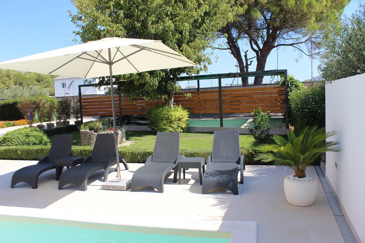 Apartments Saric Biograd Na Moru Esterno foto
